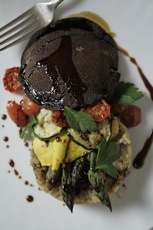 Food Porn - Roast portobello and grilled vegetables - 48
